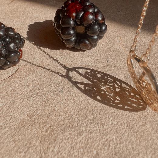 LHWINDSOR 鸢尾花盘项链复古锁骨链吊坠 商品图8