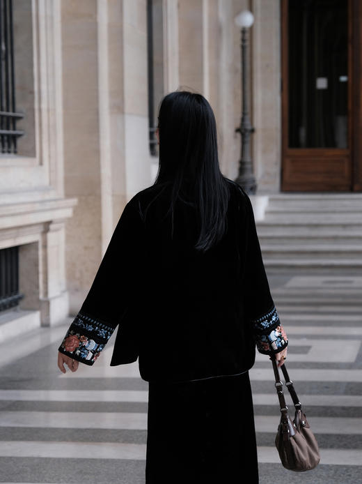 盛唐牡丹 |黑色丝绒双挽袖绣花双面穿外套 商品图13