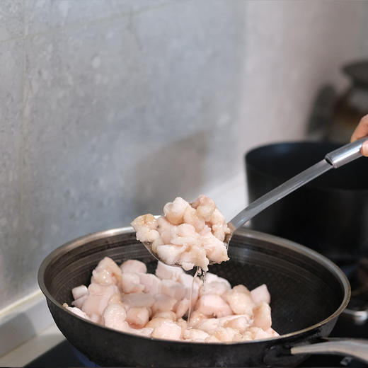 【有机土黑猪的猪板油】好油来自好猪✓ 连续14年有机认证✓ 30000亩高山放养黑士猪，散养365天以上，一年四季不下山 商品图5