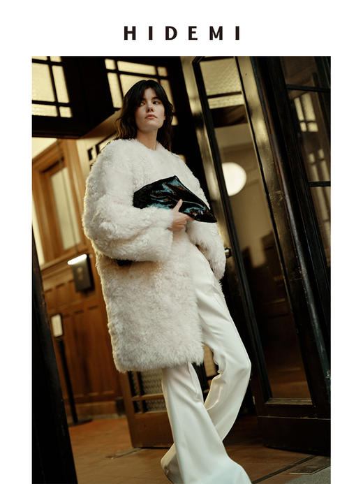 HIDEMI 节日系列进口羊羔毛小卷毛奶白色圆领大廓形皮毛一体中长款皮草大衣 商品图5