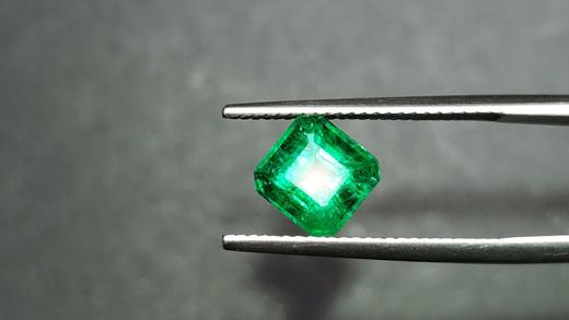 1.68ct刻面祖母绿裸石 商品图2