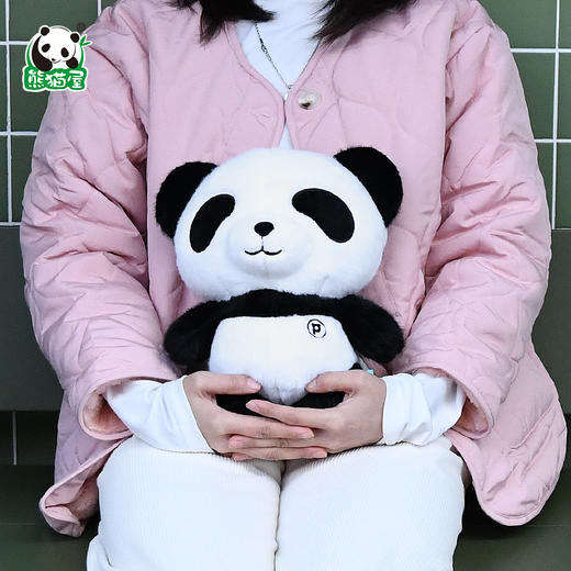 熊猫屋PANDAHOUS 潘兜坐姿公仔（中号）/嘟嘟站姿公仔（中号）送纸袋 商品图2