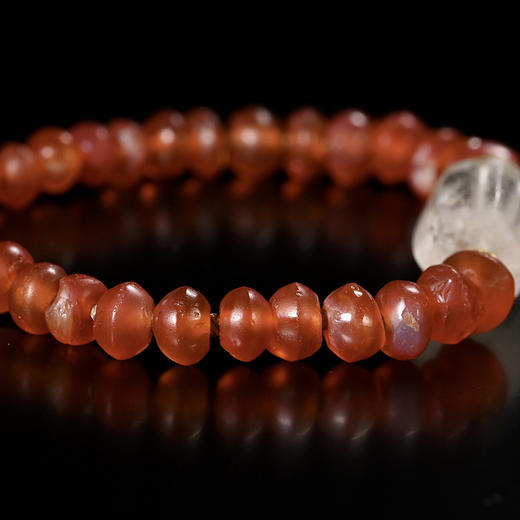 西亚高古六棱白水晶+红玛瑙手串 商品图4