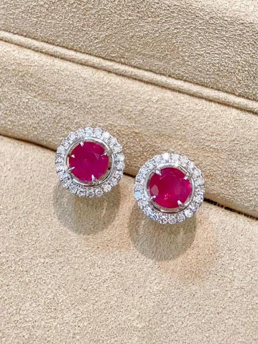 1.06ct刻面红宝石耳钉 商品图3
