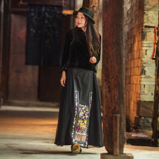 【林栖设计小店】麒麟真丝改良马面裙国潮绣花香云纱2025春季新品长裙女1951132 商品图3