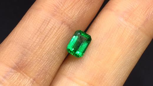 0.74ct刻面祖母绿裸石 商品图2