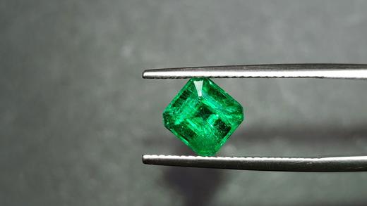 1.68ct刻面祖母绿裸石 商品图3