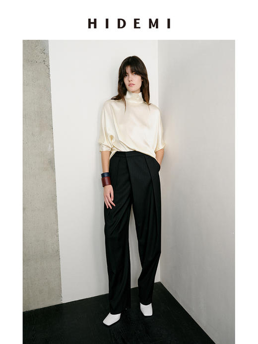 HIDEMI 节日系列极简不对称设计感色织银线细条纹压褶锥形西裤萝卜裤长裤 商品图4