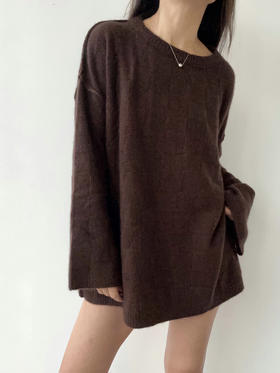 TU｜C05AW24-KW07-BR00 棕色 针织圆领格纹上衣