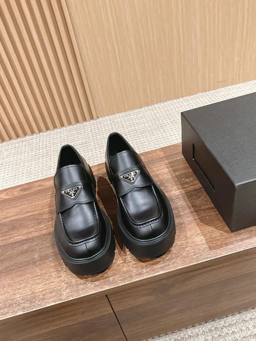 普拉达厚底三角牌复古乐福鞋限男款（HC） 商品图2