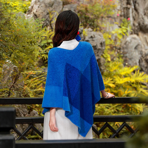 软糯舒适 | 朝瑞褀灵毛织披肩 | 现货加急发 商品图3