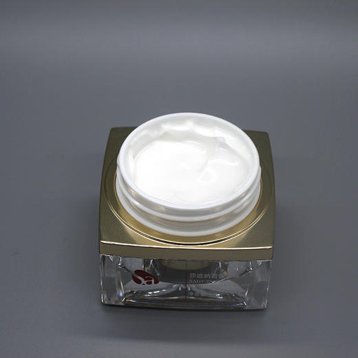 莎迹纳雪保湿霜50g滋润保湿改善肌肤暗沉改善皱纹 商品图5