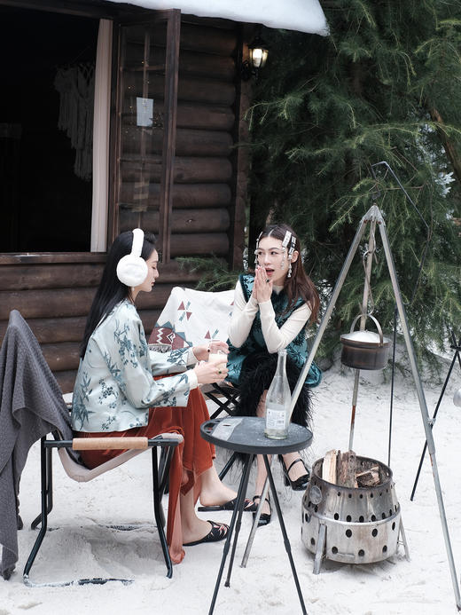 盛唐牡丹| 月白蓝梅兰竹菊漳缎外套 商品图7