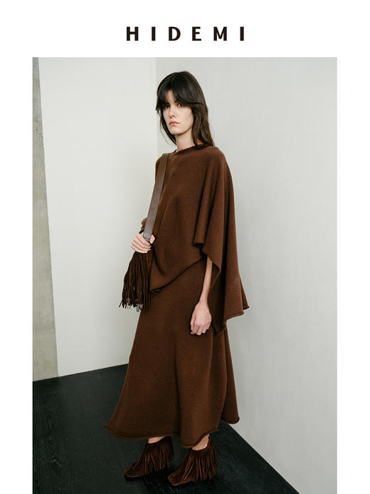 HIDEMI 节日系列澳洲进口美利奴羊毛大廓形设计感斗篷不规则半裙针织毛衣套装 斗篷/半身裙 商品图4