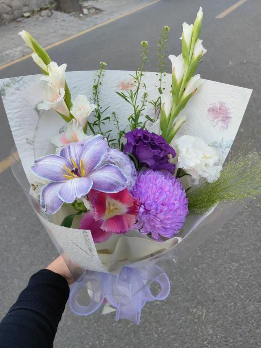 「浪漫小花束」郁金香牡丹菊剑兰混搭花束（需提前一天预定） 商品图1