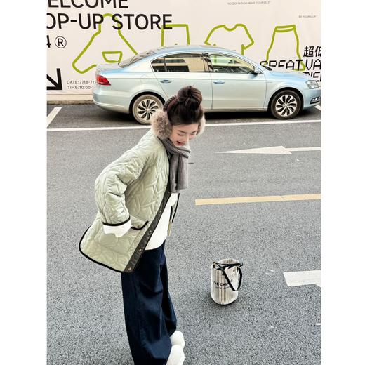 2024新品  蕾蕾同款【自在零压感！】宽松菱形格撞色拼接包边圆领显瘦棉服外套 商品图2