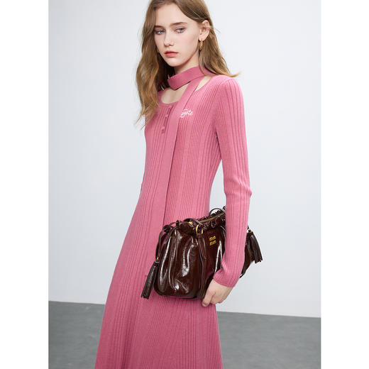 三彩2024冬季新款绣花针织连衣裙坑条毛衫裙子A字长裙打底女M 商品图2