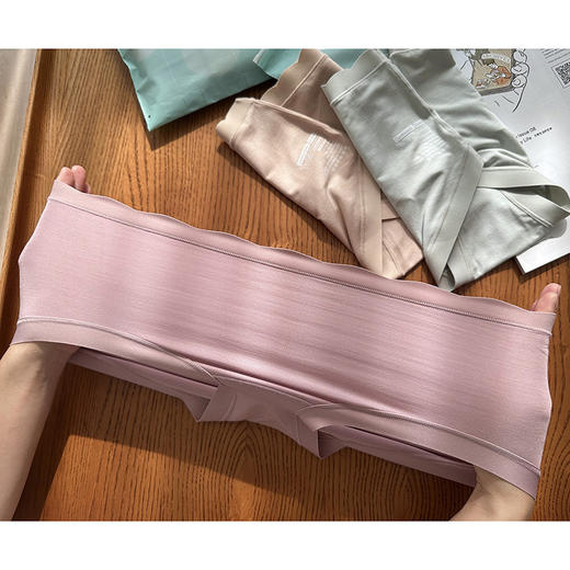 官网258！三条装银皮60支莫代尔舒适柔暖高弹女士内裤三条装 随心裁无束缚三角裤短裤 商品图3