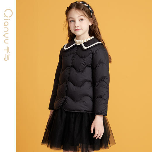 笛莎千与2024冬季新款男女童同款甜美香风翻领轻薄羽绒服 商品图1