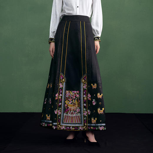 【林栖设计小店】麒麟铜镜改良马面裙国潮绣花新中式2025春季新品长裙女1951007 商品图0