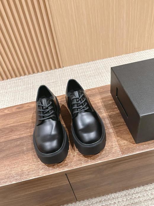 普拉达厚底三角牌复古乐福鞋限男款（HC） 商品图1