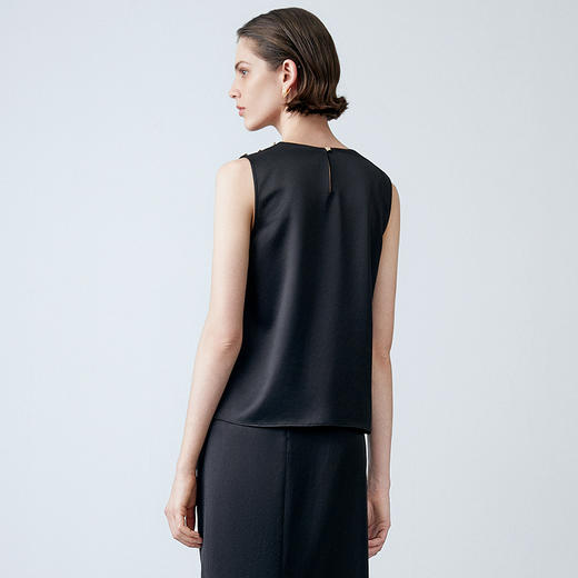 EITIE爱特爱夏季新款时尚气质舒适显瘦无袖小上衣7713410 商品图4