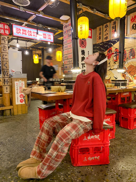 <曾小咸推荐>复古趣味印花加绒宽松卫衣 商品图4