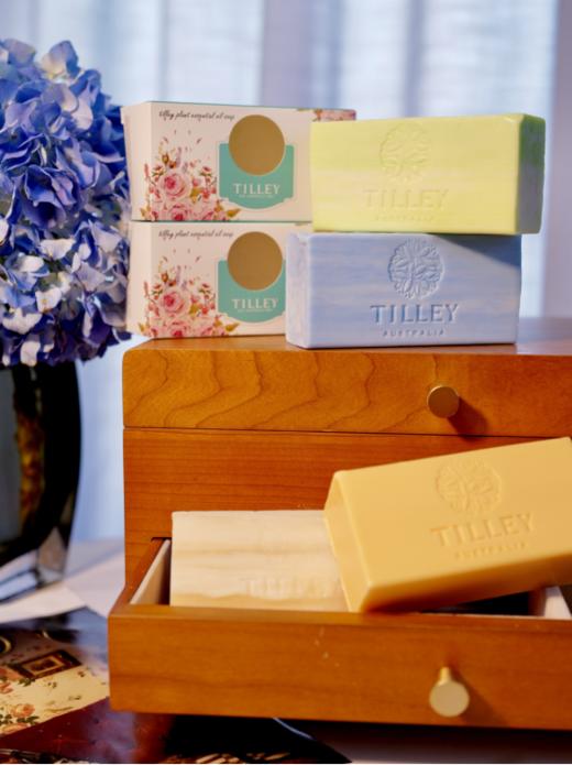 🌺【品牌直发】最后一批降价清仓❗超大2块💰29.9❗️澳洲进口🇦🇺亚瑟·蒂利😎Tilley精油皂200g/块！👏英女王御用洗浴❗️ ✅151年历史，全球仅剩五条冷压流水线之一 商品图0