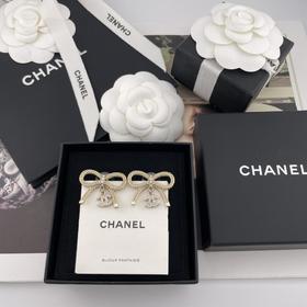 香奈儿24新品系列墙裂来袭蝴蝶绳结吊小c耳钉（XTY）