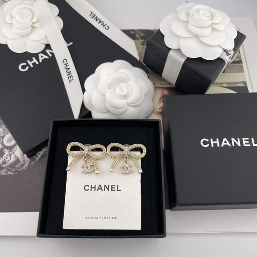 香奈儿24新品系列墙裂来袭蝴蝶绳结吊小c耳钉（XTY） 商品图0