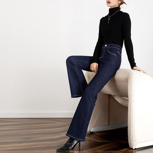 【高货rg】全新升级【铂金会员220/天猫289/差价69】(12949) 洛诗琳2024冬季新款高腰加绒显瘦修身微喇牛仔长裤女 商品图1