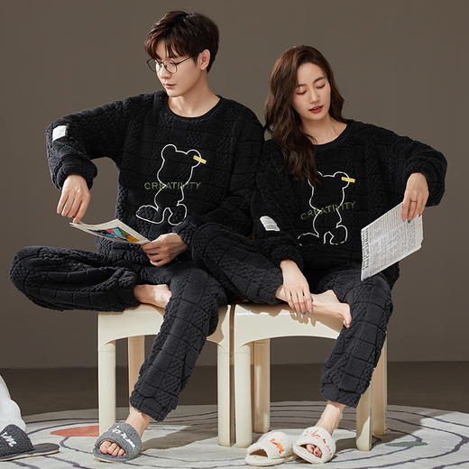 【透梦-男女款软绵绵家居服套装】升级版双面优质珊瑚绒，丝滑亲肤保暖蓄热，高品质高颜值高工艺，防静电不掉毛不掉色，多款式选择，居家外穿都会被夸！ 商品图1