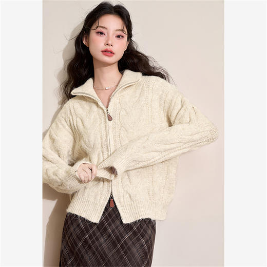 西遇短款开衫外套女2024年冬季新款高领双拉链设计麻花针织上衣D0043999 商品图3