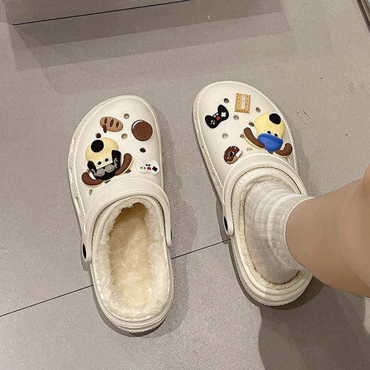 【超好看！保暖加绒洞洞鞋】穿上去就像踩在棉花堆里，超舒服！女冬季棉拖鞋韩版外穿时尚百搭增高DIY棉鞋男 商品图1