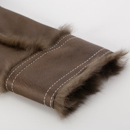 PP609斯尔丽2024冬季新款大翻领机车风减龄时尚皮毛一体皮草短外套 商品图4