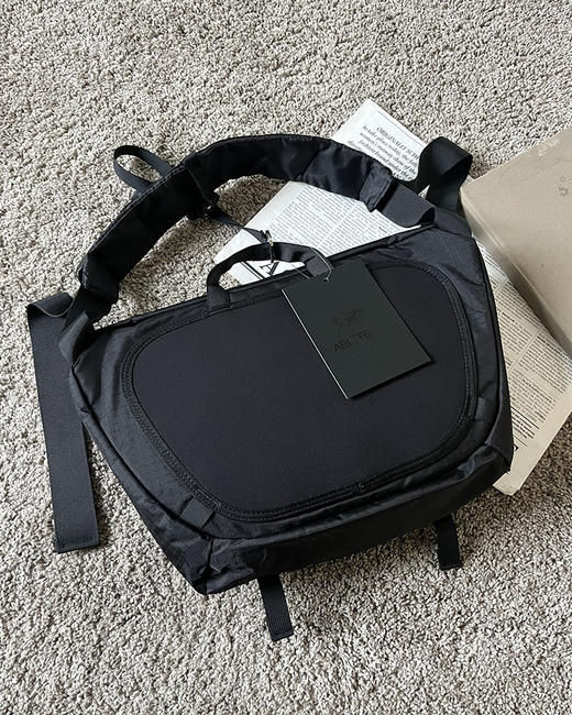 现货 THS 12.9-无 鸟家 巨轻便好用耐用包 Granville 10L多功能斜挎邮差包 CQ1375 商品图10