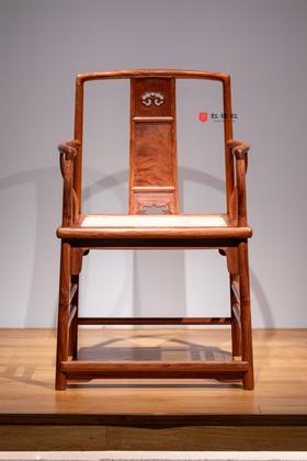 红桥红  家具严选  缅甸花梨(大果紫檀）  【藤面 如意 矮官帽椅】
