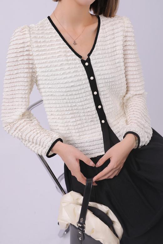 G08833#撞色领泡泡衫 商品图2