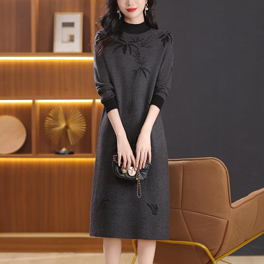 CC-103-7605配大衣连衣裙女中长款毛衣秋冬季2024新款内搭过膝打底裙 商品图2