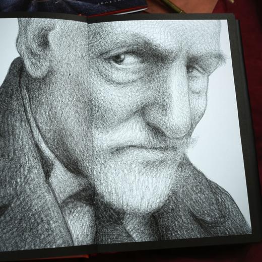 造梦的雨果 奥斯卡大奖影片《雨果》原作漫画 悬疑故事法国电影文学名著改编 后浪正版 商品图1