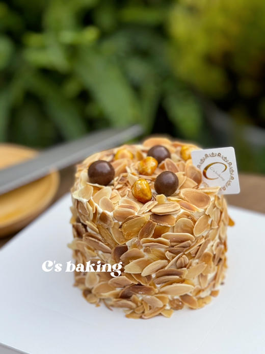 （标准4寸）属于儿时的怀旧杏仁咸奶油蛋糕（更推荐常温的口感）#小时候的味道 #老式杏仁咸奶油蛋糕 #可常温放置的一款蛋糕 #口感有别于平时的忌廉蛋糕哦~（默认自提，收费配送请联系客服） 商品图0