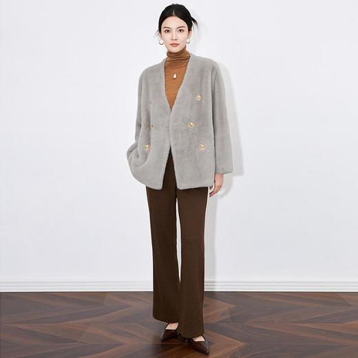 【高货wl】全新升级【铂金会员330/天猫439/差价109】(13633) 洛诗琳新款气质V领简约时尚保暖皮毛一体长袖貂绒大衣外套 商品图4