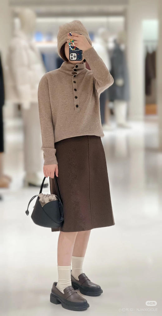 126-5 纯圆正 原色紫绒 百分百山羊绒 立领排扣 堆堆领 针织罩衫 商品图5