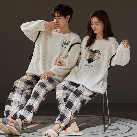 【透梦-男女款软绵绵家居服套装】升级版双面优质珊瑚绒，丝滑亲肤保暖蓄热，高品质高颜值高工艺，防静电不掉毛不掉色，多款式选择，居家外穿都会被夸！ 商品图9