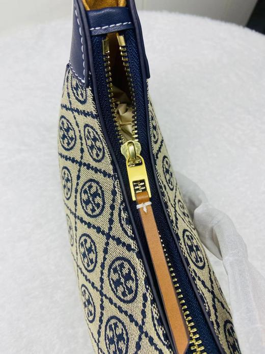 【品牌授权】TORY BURCH 汤丽柏琦 奥莱款 汤丽柏琦提花单肩新月包 商品图3