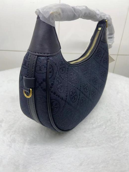 【品牌授权】TORY BURCH 汤丽柏琦 奥莱款 汤丽柏琦提花单肩新月包 商品图6