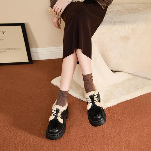 西遇加绒小皮鞋女冬季新款英伦风系带保暖棉鞋增高厚底乐福鞋V0047882 商品图3