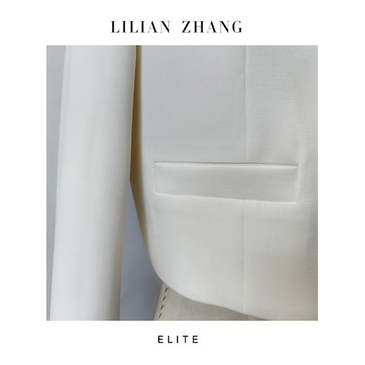 E一“Vintage Fashion”—“佳人挚爱”一衣橱单品珍珠白上衣 2405015 商品图1