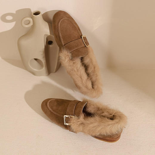 西村名物2024新款女秋冬季外穿高级感厚底一脚蹬小香风加绒毛毛鞋T24DM46661 商品图6