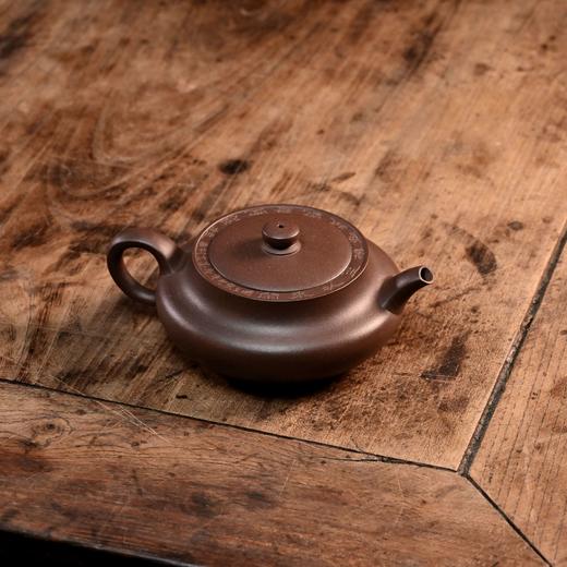 「磉盘」 黄龙山紫泥  作者：张顺英   180cc  宜兴紫砂 商品图1